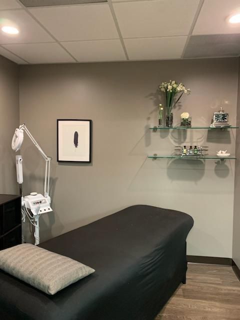 Waxing — Racine, Wisconsin — Aponi Salon