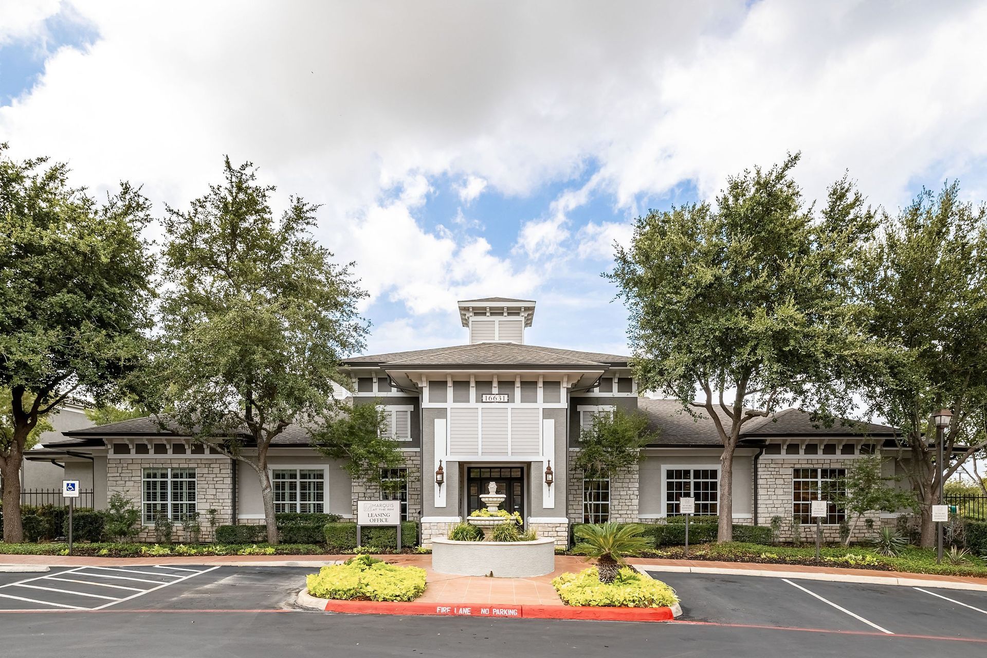 the estates at tanglewood|building exterior