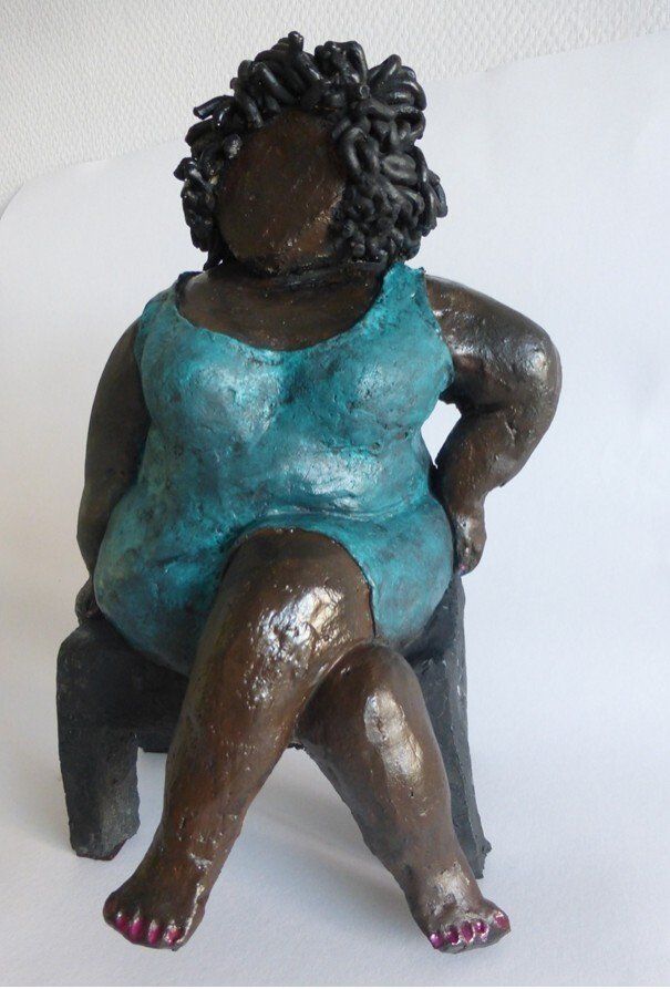 Trotse Dikke Dame - Keramisch Beeld