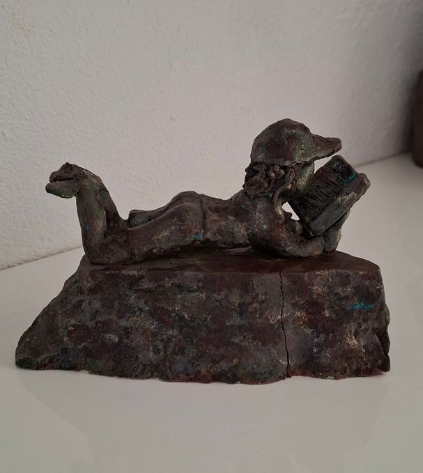 Petit Lecteur - Keramisch Beeld