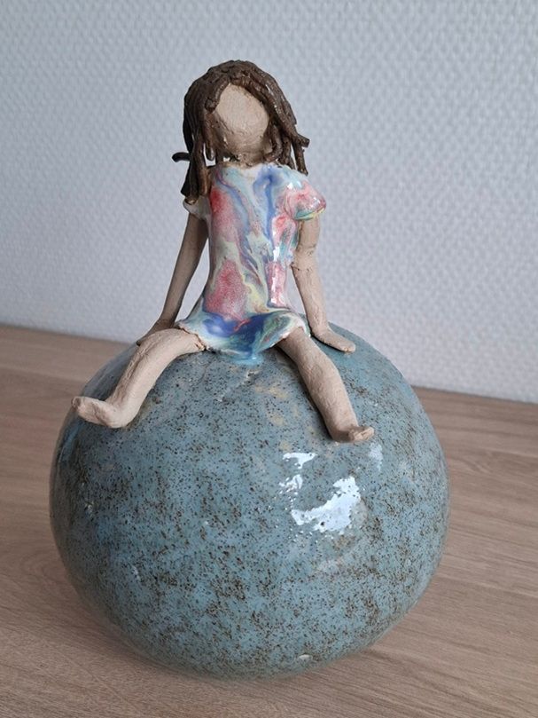 Verwondering - Keramiek Beeld