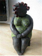 Zittende Dikke Dame - Keramiek Kunstwerk