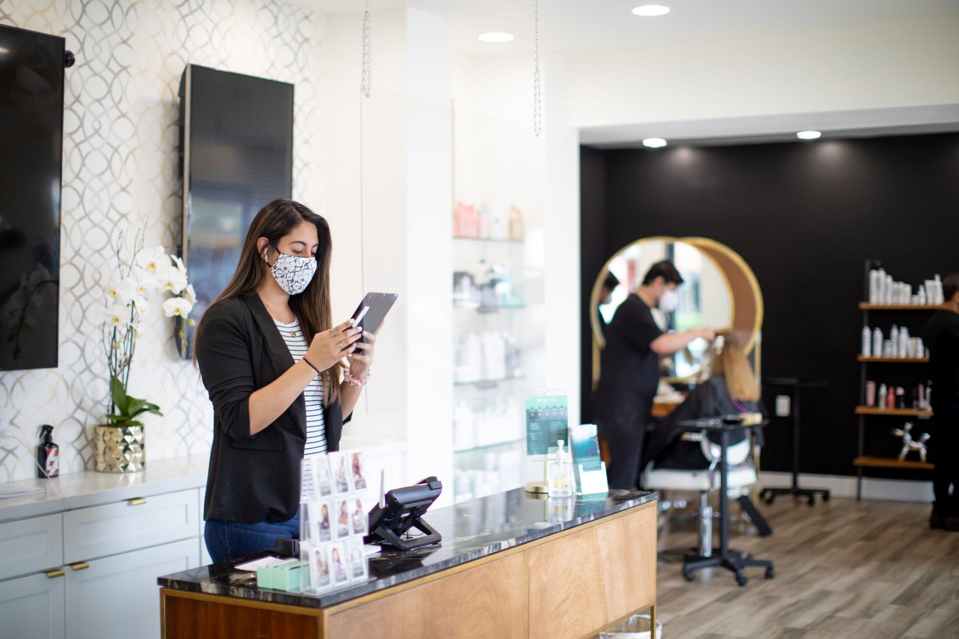 The Trainee Learns To Draw Women's Hair - Poway, CA - TNN Beauty Salon & Barbershop The Trainee Learns To Draw Women's Hair - Poway, CA - TNN Beauty Salon & Barbershop