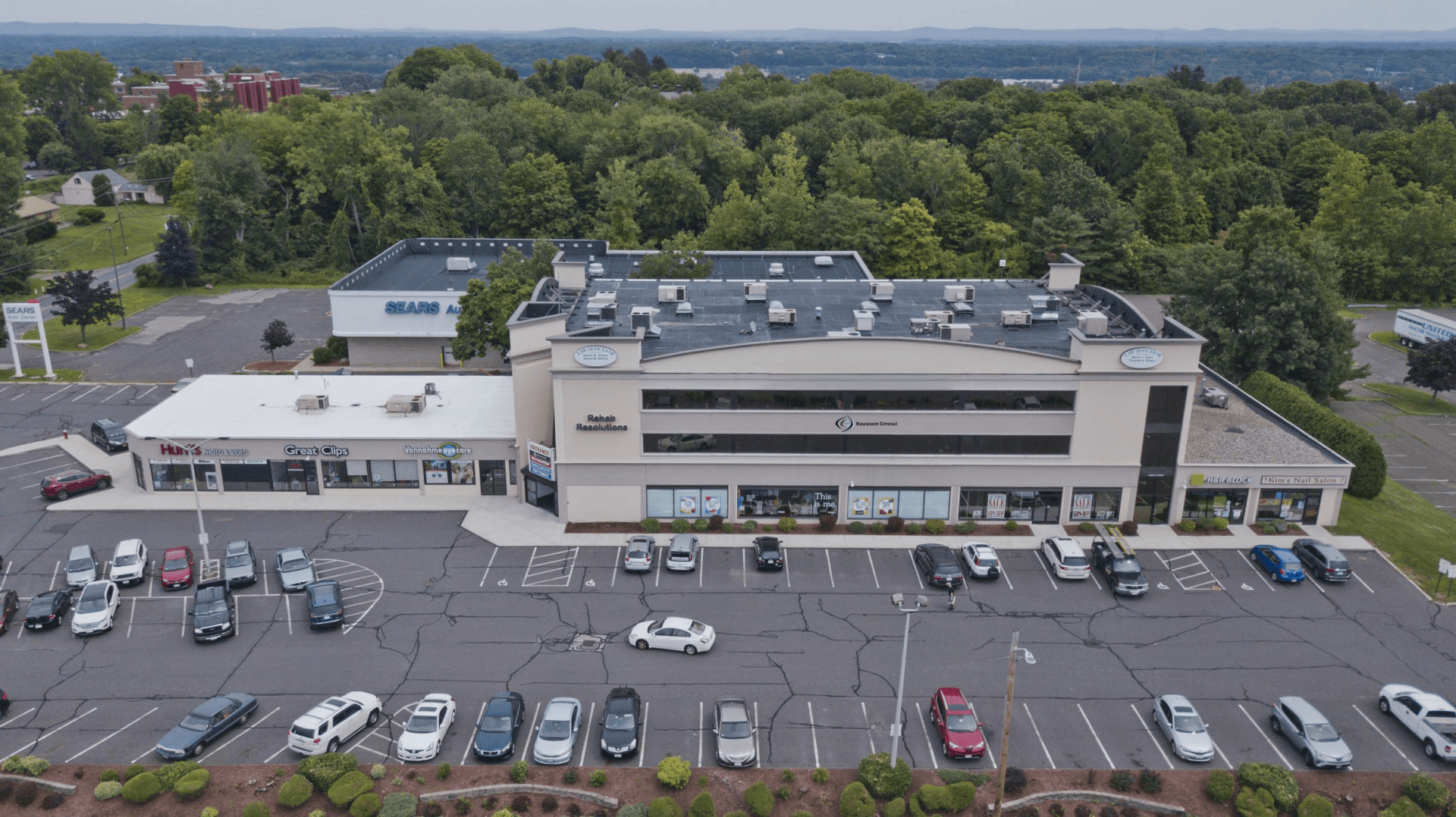 Holyoke Mall Crossing office space