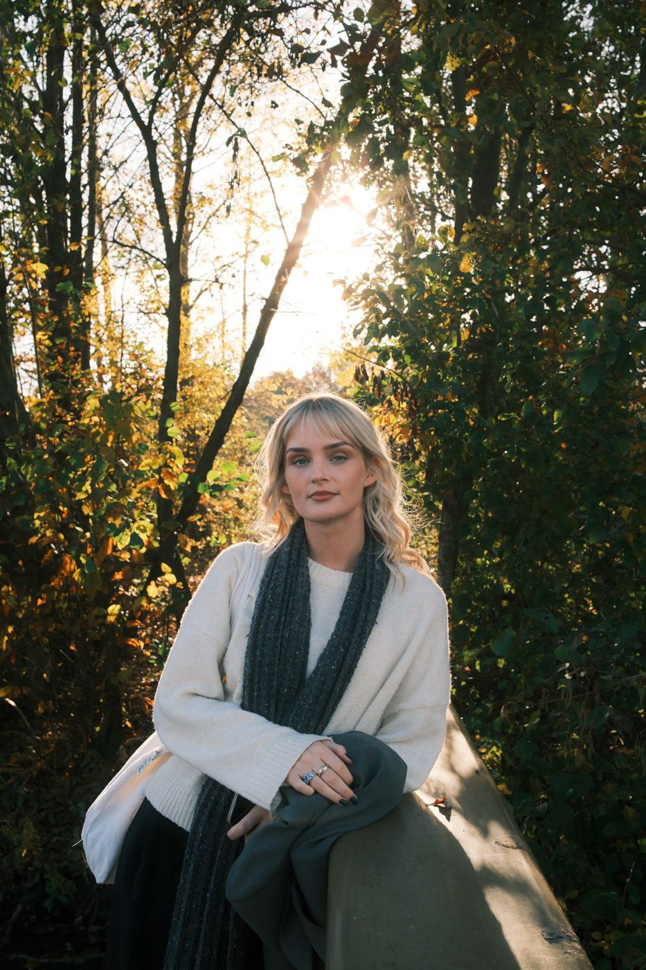portretten van twee zussen door sofia dobrusskin