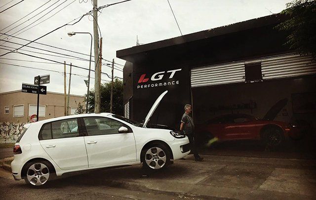 auto capo abierto en taller