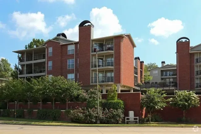 outside of apartments
