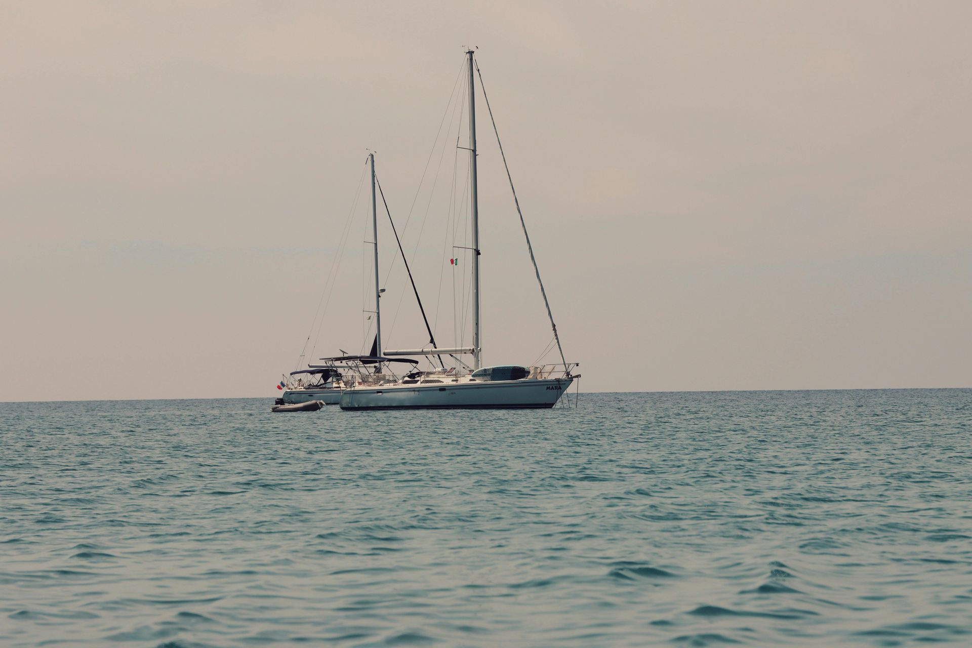 barca in mare
