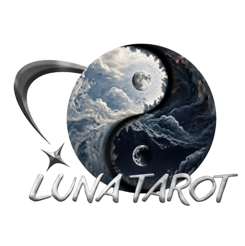 Logotipo del Tarot Lunar con fases lunares en blanco y negro y texto plateado estilizado sobre un fondo blanco.