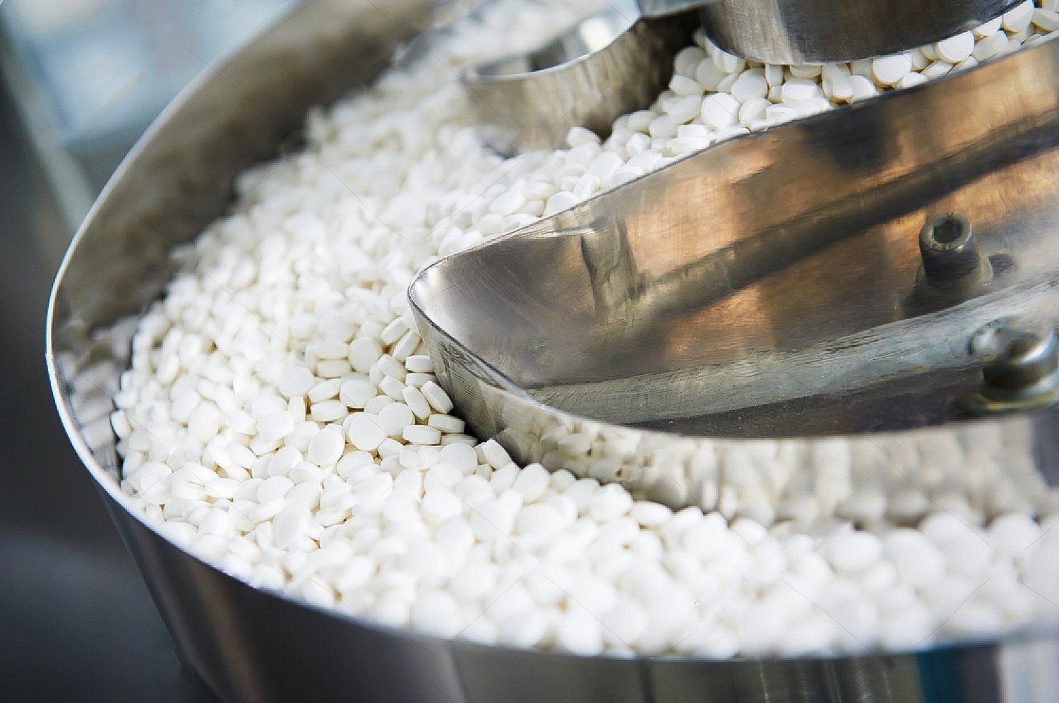 Zeolite Pharmaceutical Applications