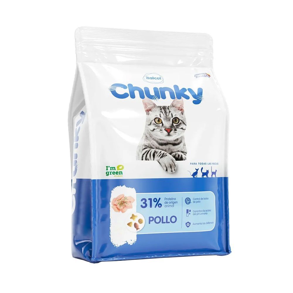 Bolsa de comida para gatos Chunky con un gato atigrado gris, que contiene un 31% de pollo.
