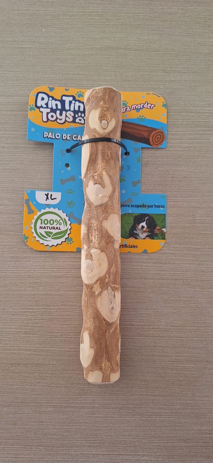 Juguete masticable para perros con embalaje etiquetado 