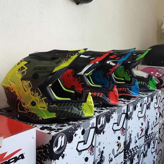 dm moto, accessori e abbigliamento moto
