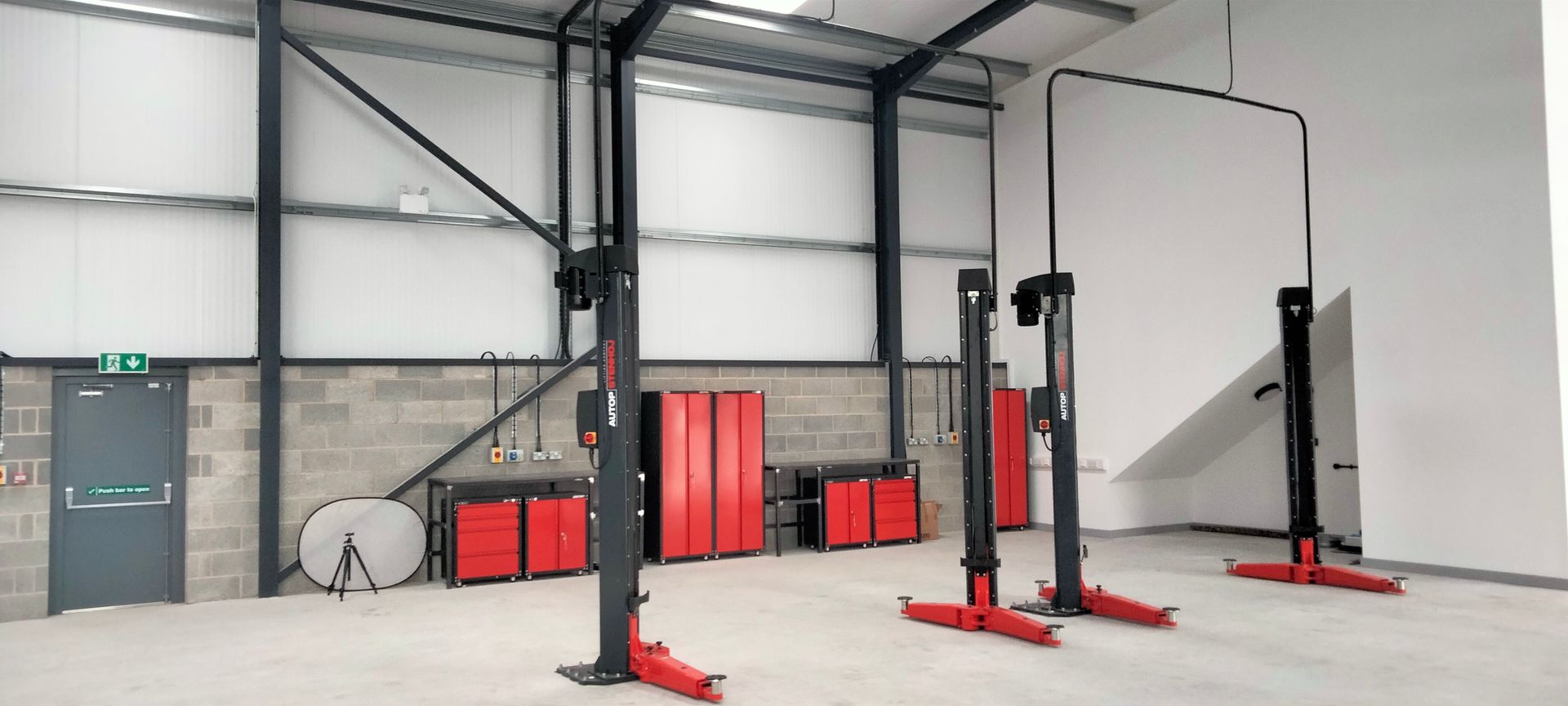 AUTOPSTENHOJ Maestro Two Post Lift