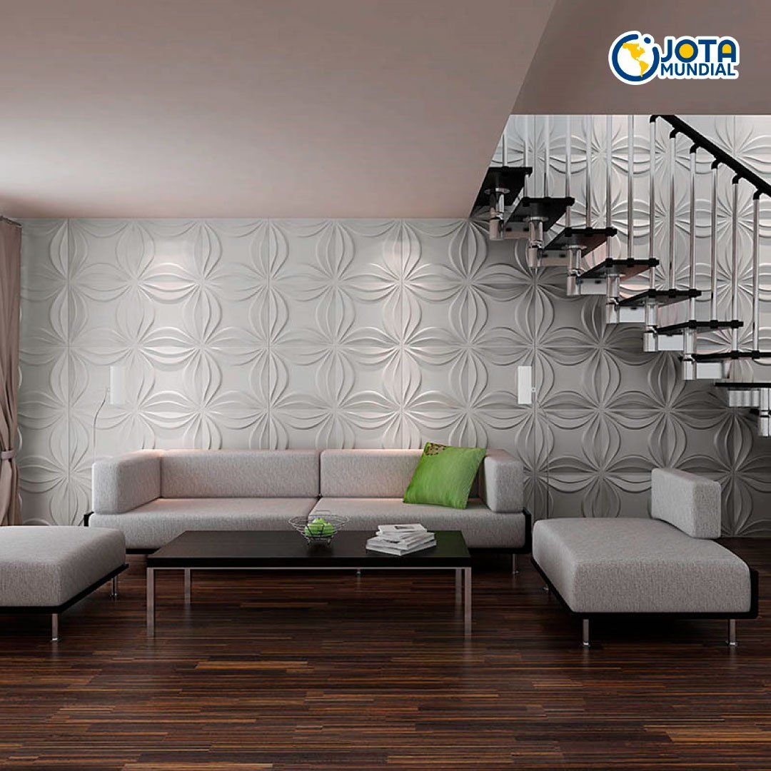 Una sala de estar con sofá, silla, mesa de café y escaleras.