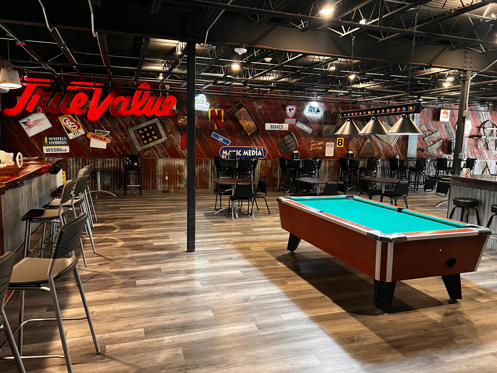 Hotel in Waverly Iowa | Red Fox Inn & Suites Waverly