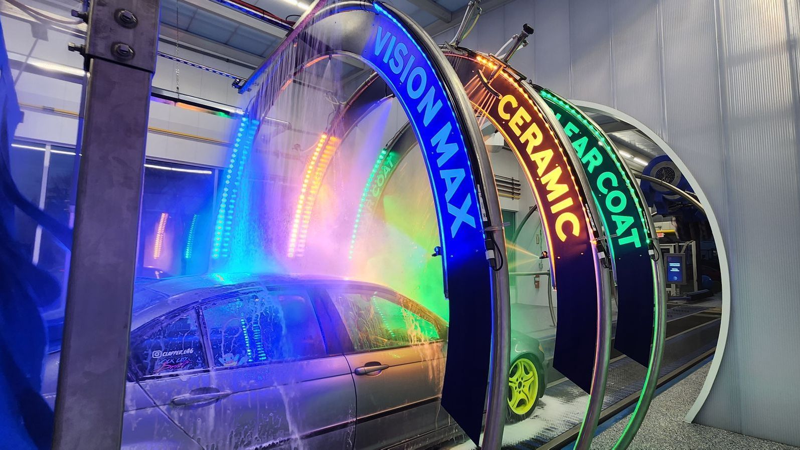 Conveyorized Tunnel Car Washes