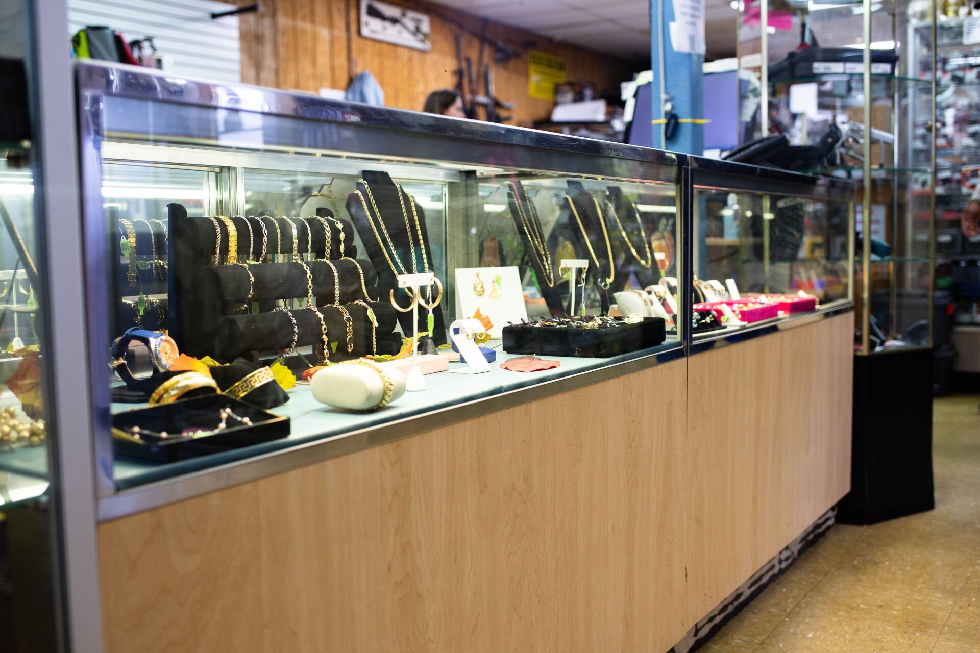 VA Beach Blvd Store Superior Pawn & Gun Virginia Beach