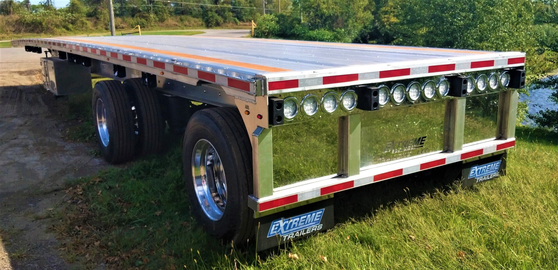 Photo Gallery Extreme Trailers Dunnage rack Trailer tool box