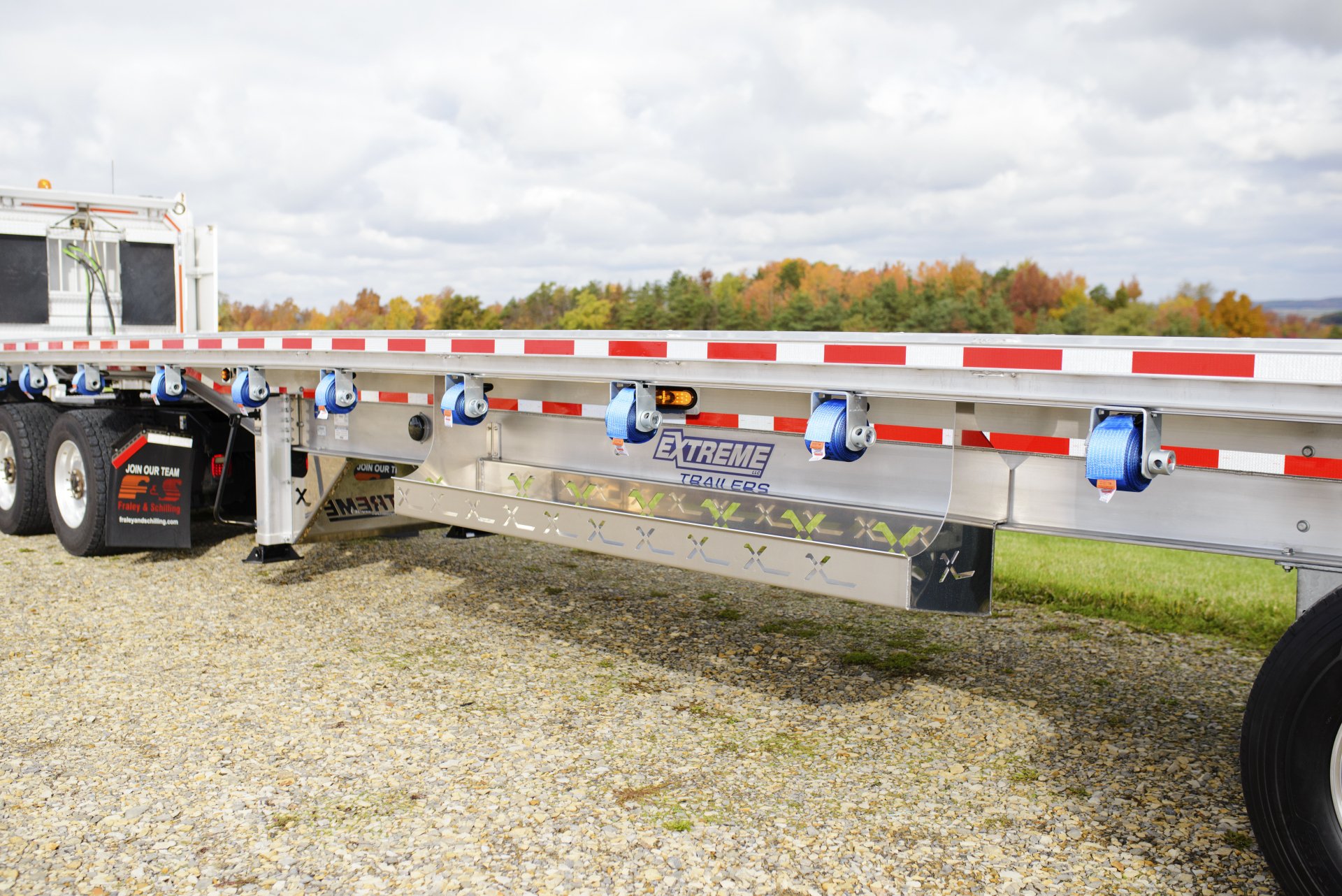 Photo Gallery Extreme Trailers Dunnage rack Trailer tool box