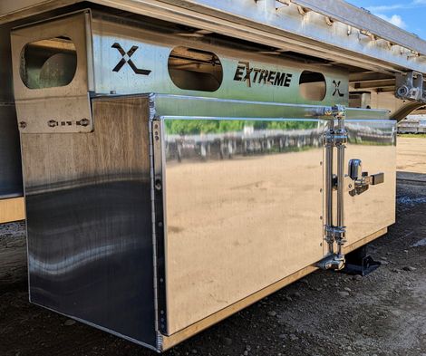 Aluminum trailer storage box with 