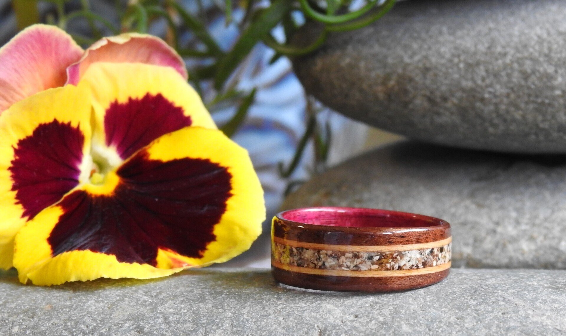 Cremation Jewelry - Canada - Touch Wood Memorial Rings