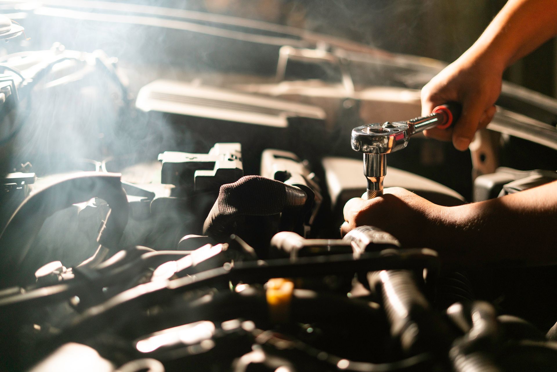 Works On The Engine | Wyandotte, MI | McKenzie's Garage