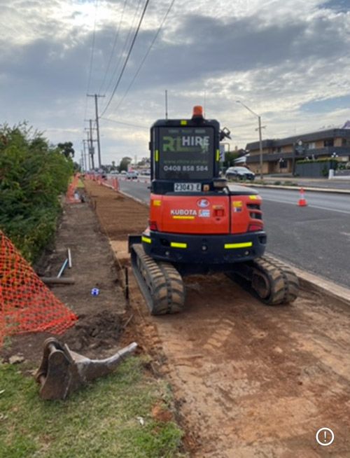 RL Hire Machinery Hire in Dubbo