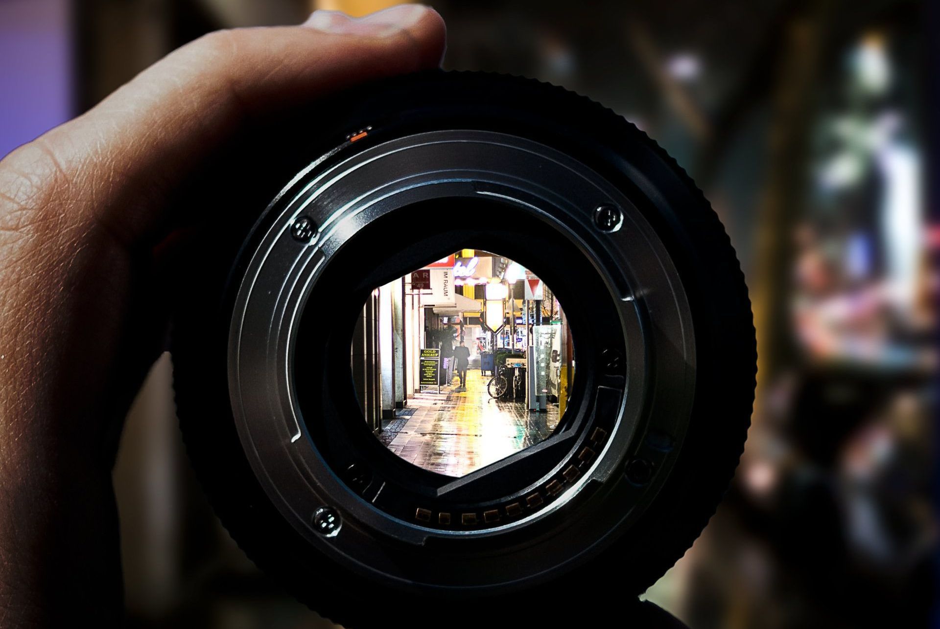 PHOTOGRAPHERS & VIDEOGRAPHERS