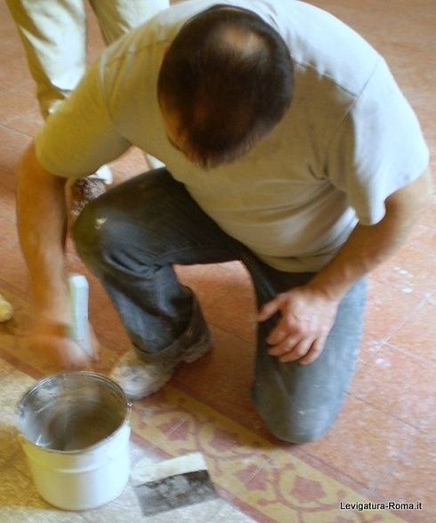 Stuvvatura Pavimenti Marmo Stuccatura e Riempimento delle Imperfezioni
