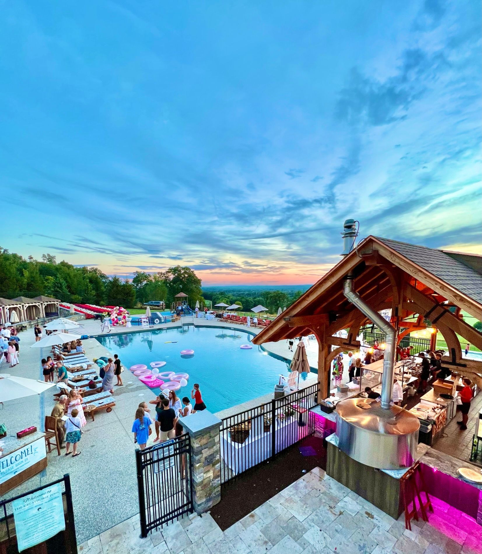The pool bar at GreatHorse 