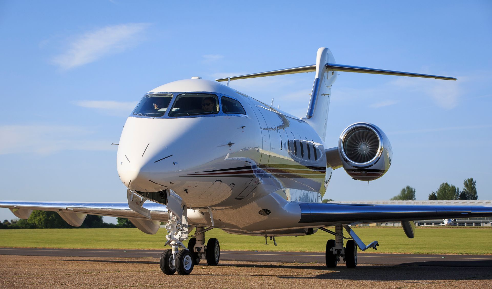 GreatHorse charter option: 8‑seat Challenger 350 private jet for expedited travel