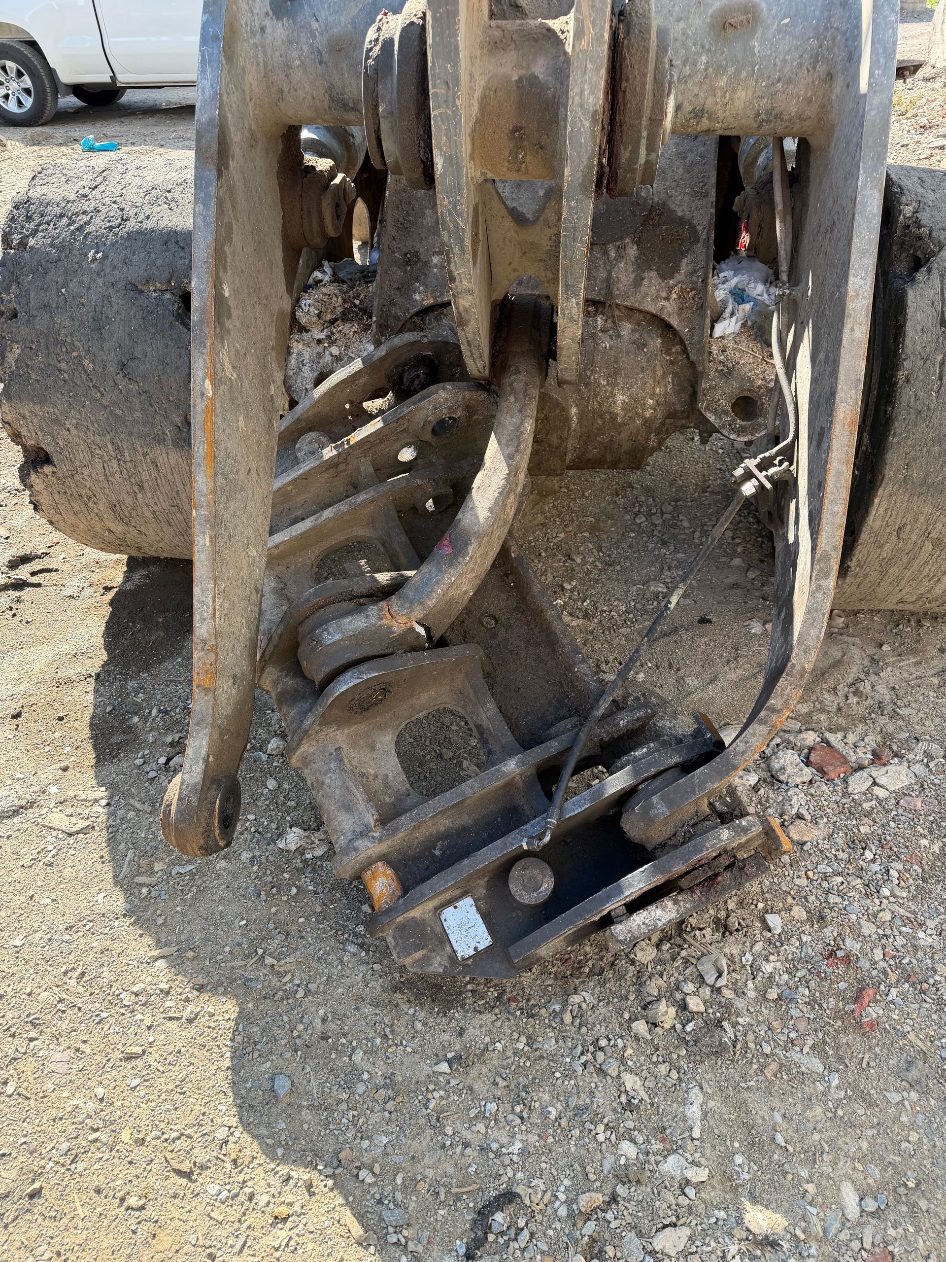 The Delaware Valley Contractors' shop team repairs a John Deere loader.