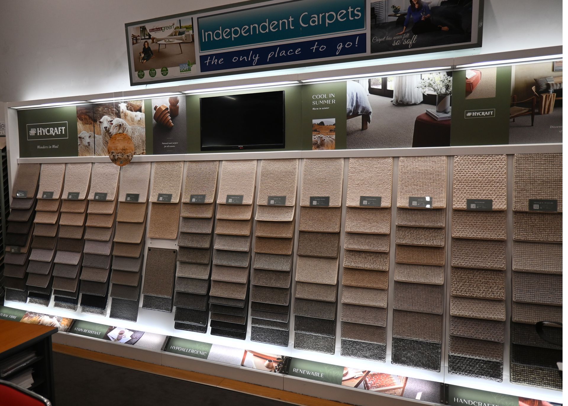 Colored Carpets — Geoff Thompson's Independent Flooring Centre In Port Macquarie, NSW