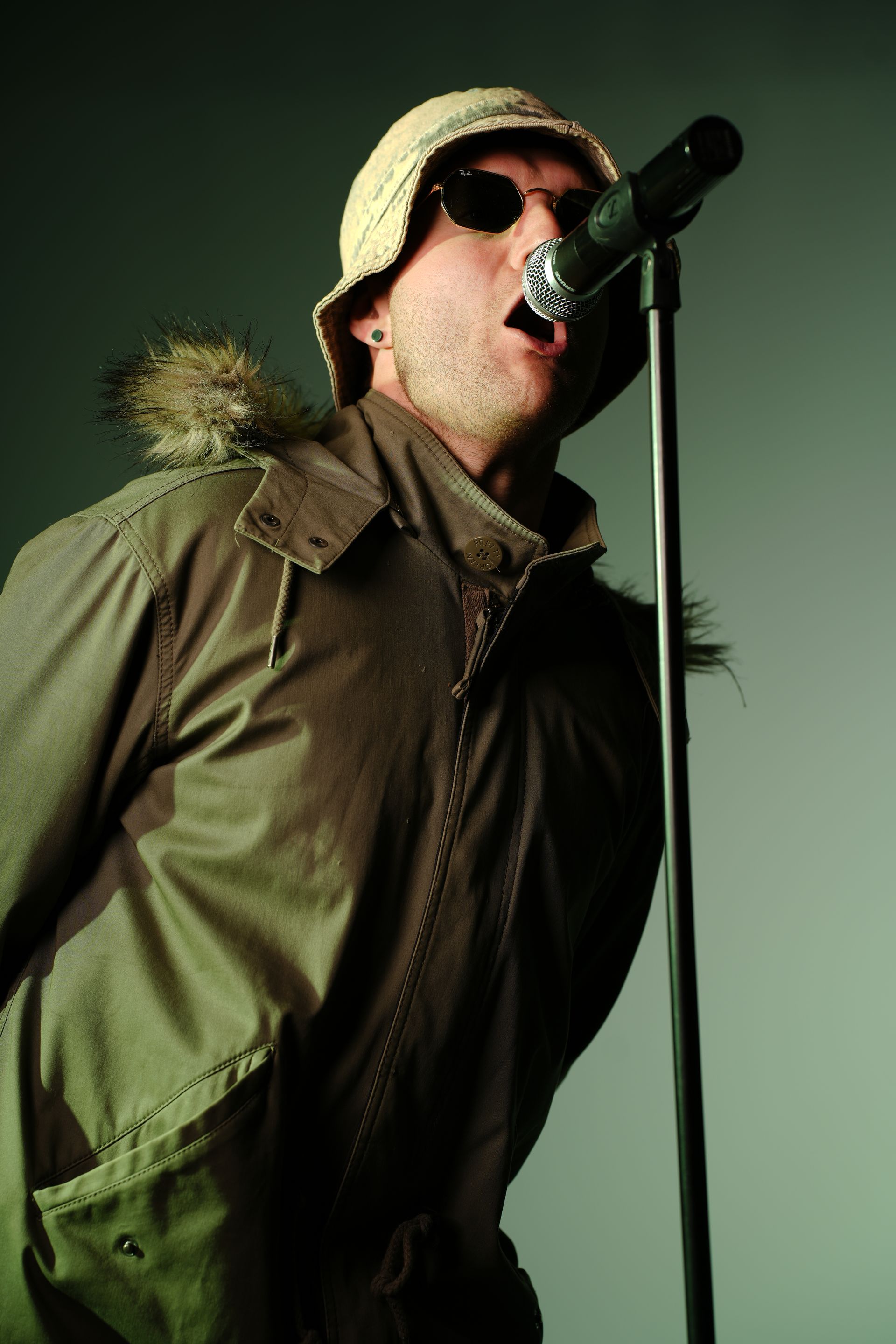 Oasis The Tribute - Tom White