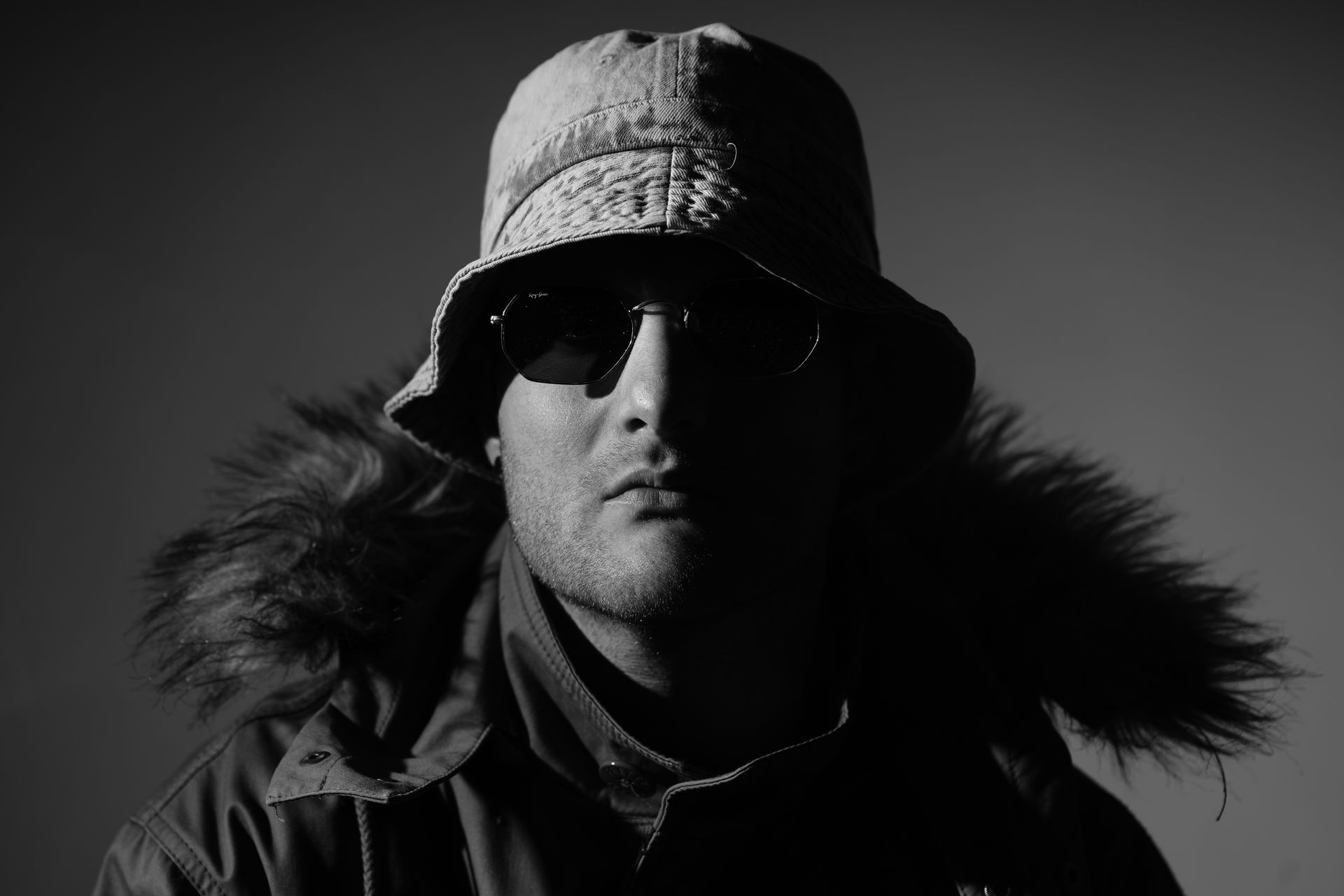 Oasis Tribute Act Aston Management