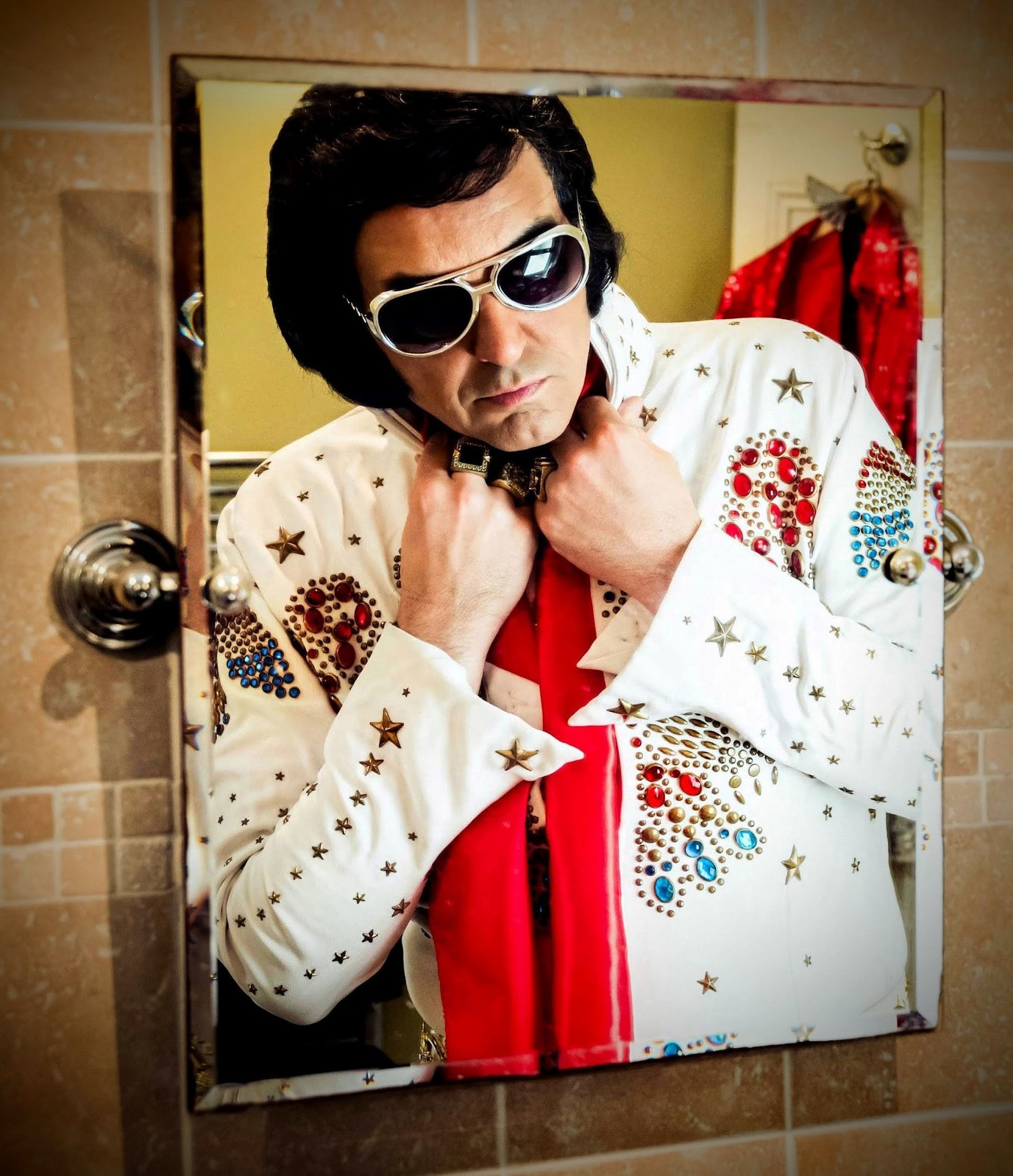 Elvis & Neil Diamond tribute act