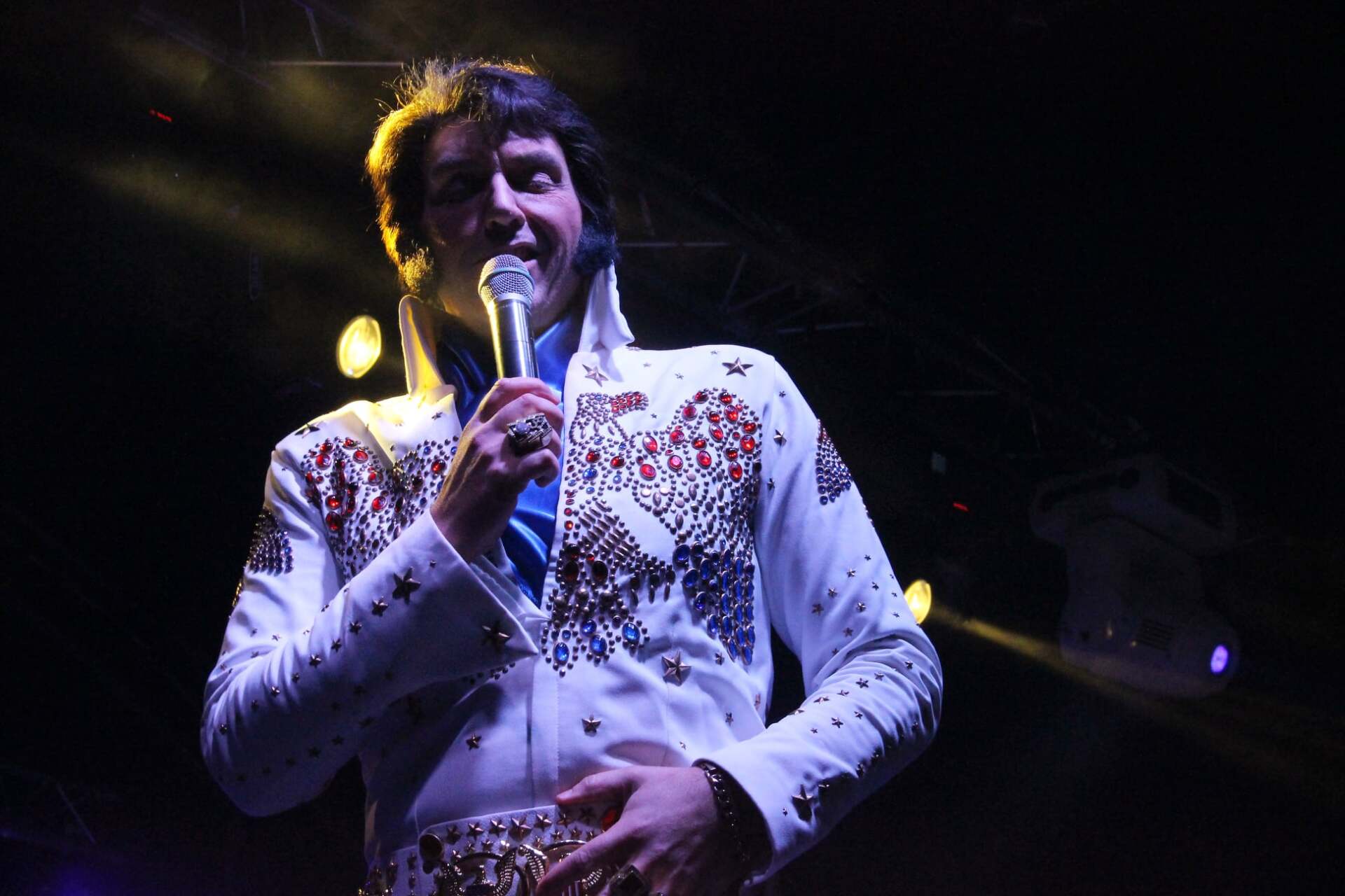 Elvis & Neil Diamond tribute act
