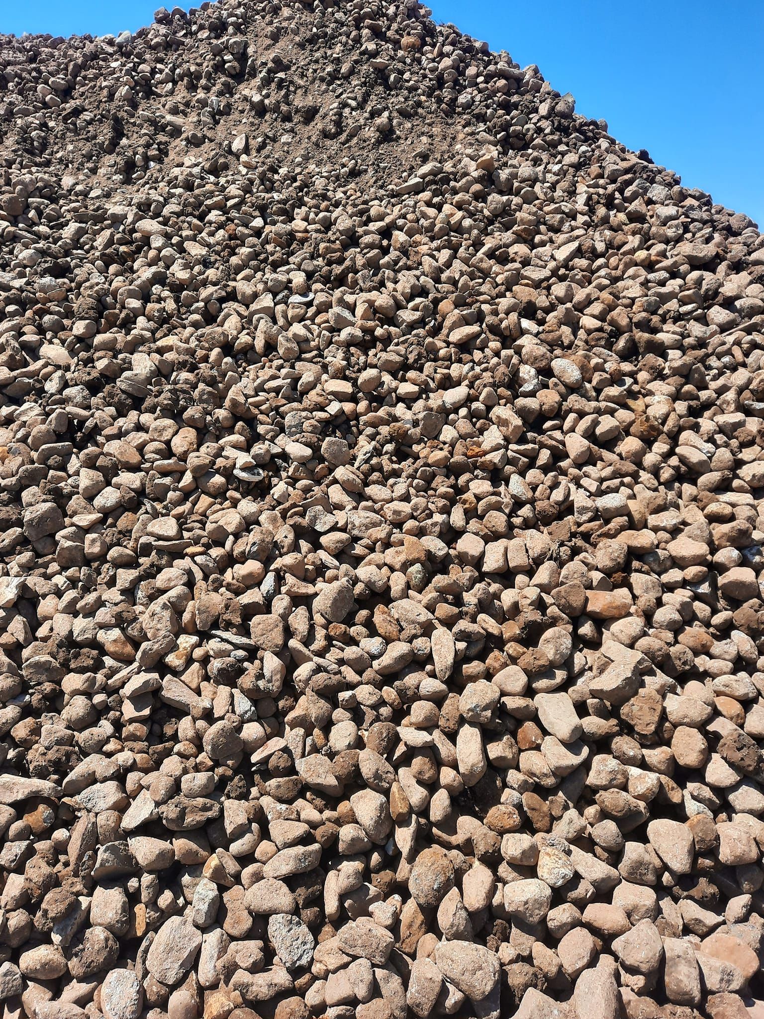 Crushed gravel and aggregate material available from Stensland Gravel in Larchwood, Iowa