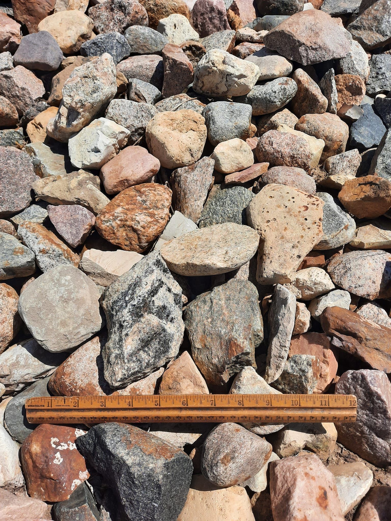 Decorative river rock and natural landscape stone for landscaping projects in Larchwood, Iowa