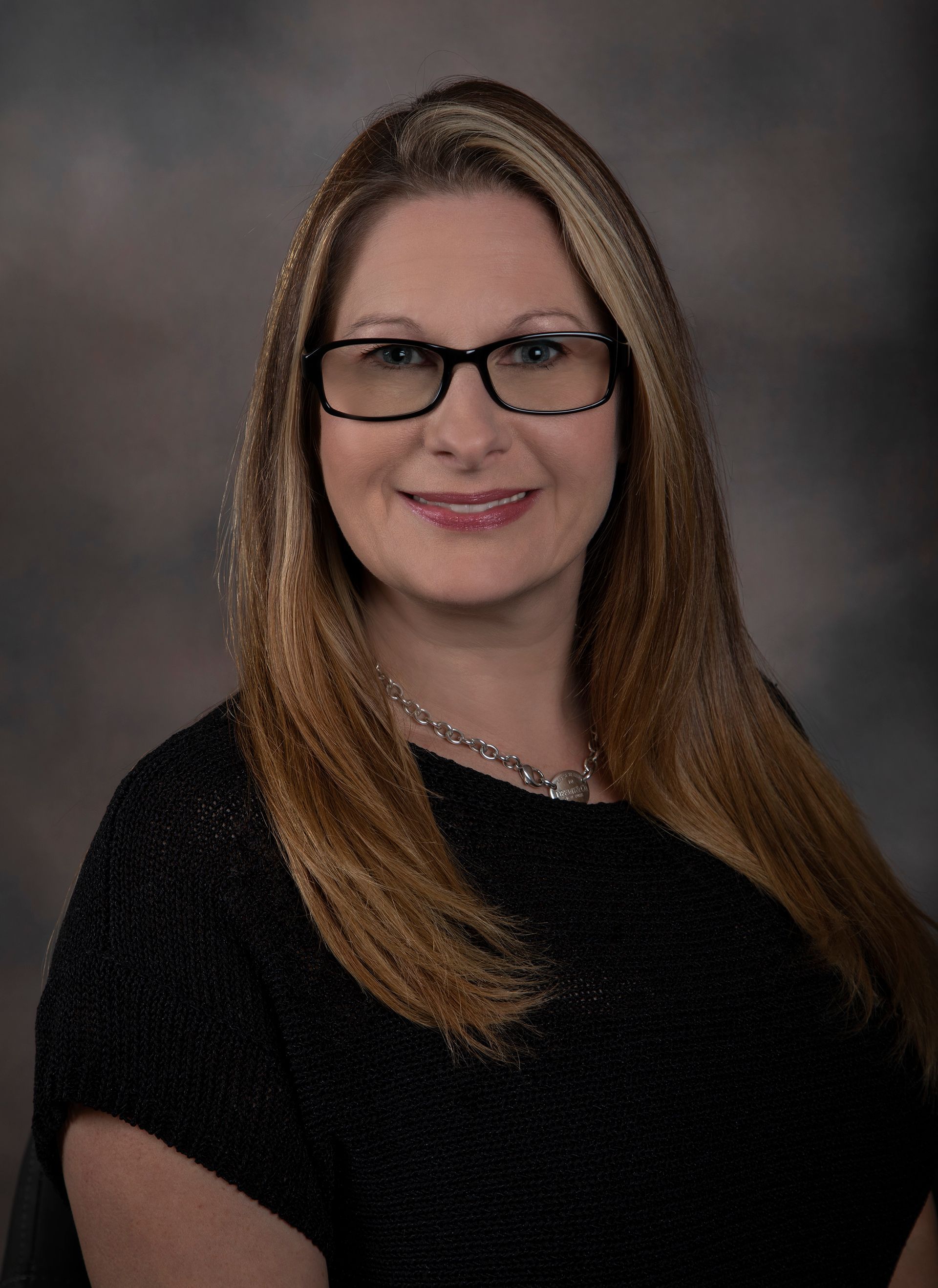 elonda headshot