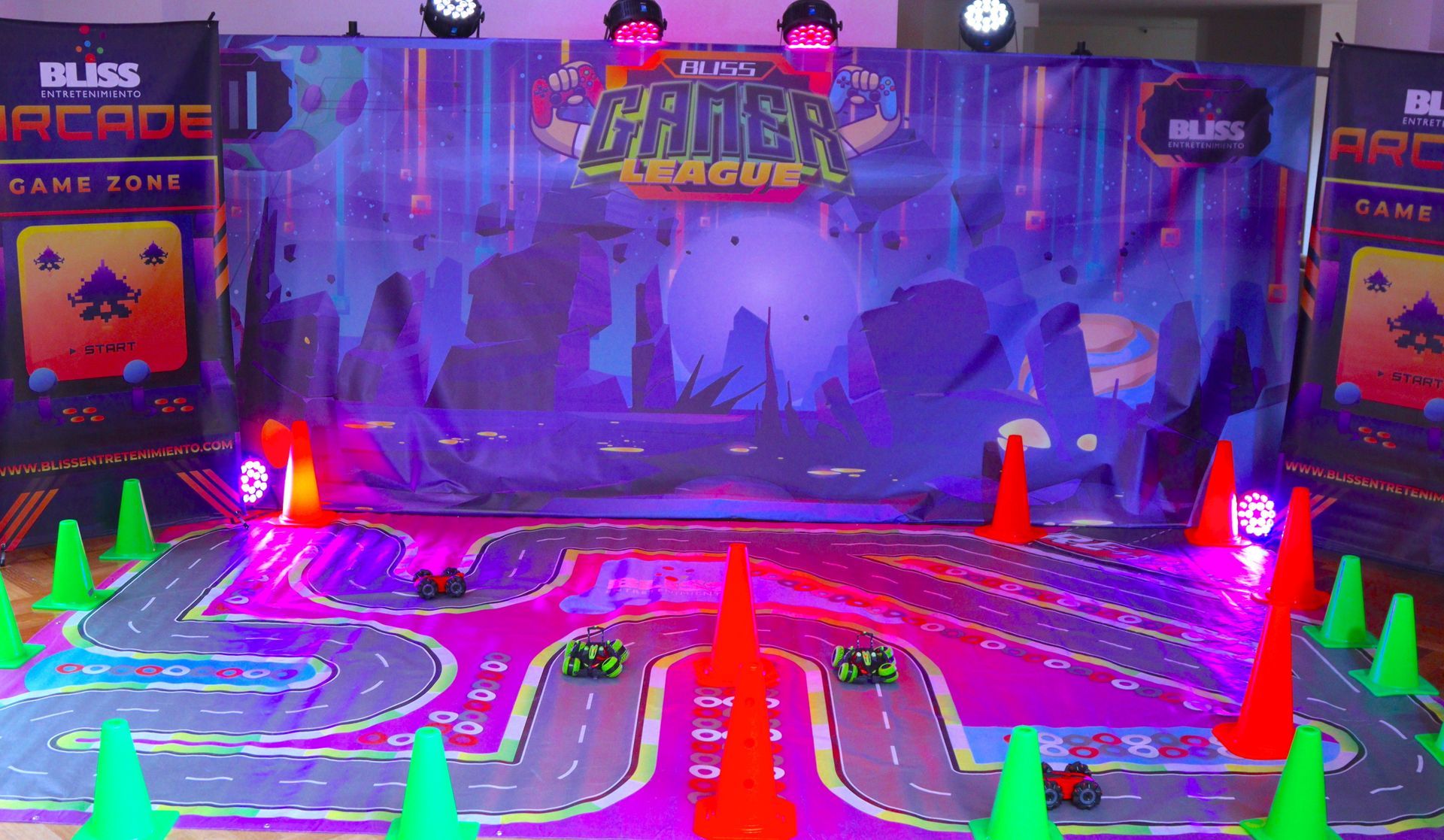 Fiesta_videojuegos_Arcade Games