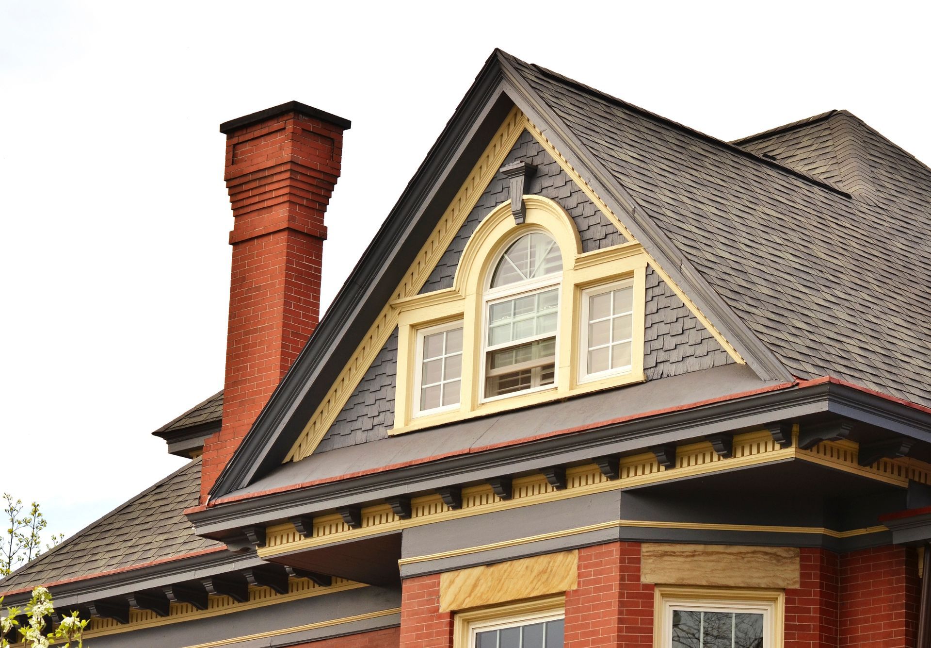 House With Chimney — St. Peters, MO — Home Comfort Exteriors House With Chimney — St. Peters, MO — Home Comfort Exteriors