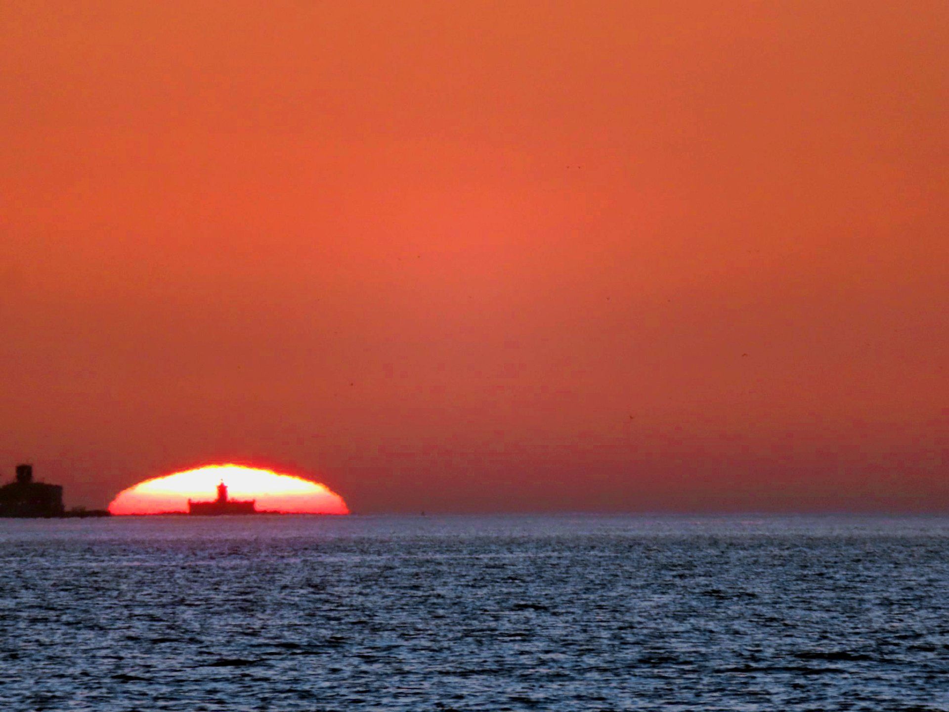 The beautiful Lisbon winter sunset