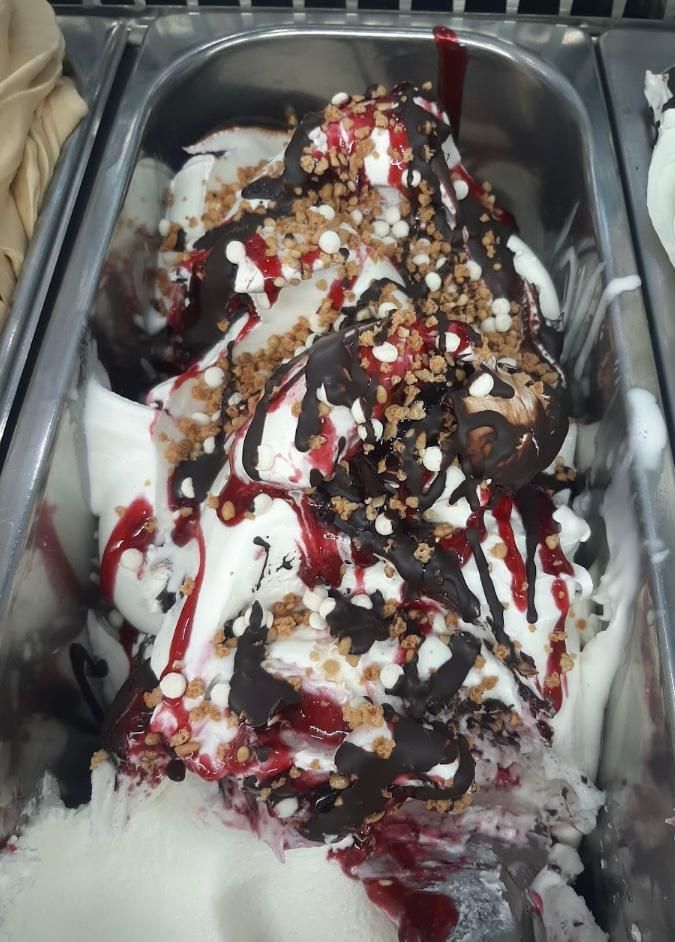 gelateria - incantesimo del gusto gelato artigianale