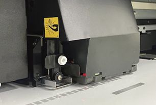 Mimaki CJV200 printing