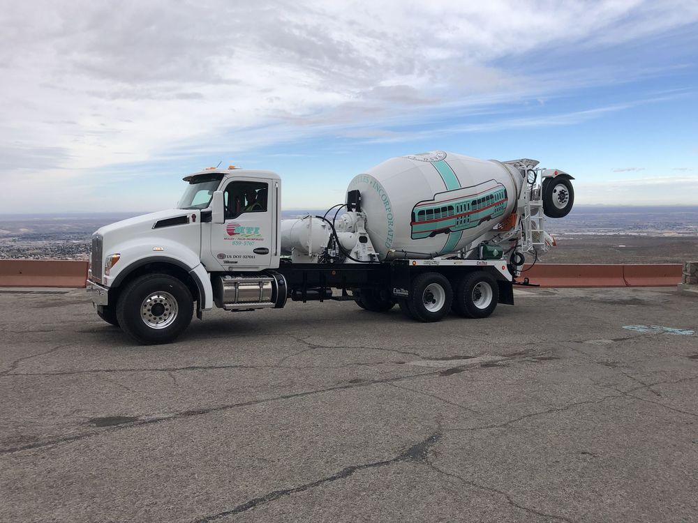 MTI truck with El Paso Streetcar drawing
