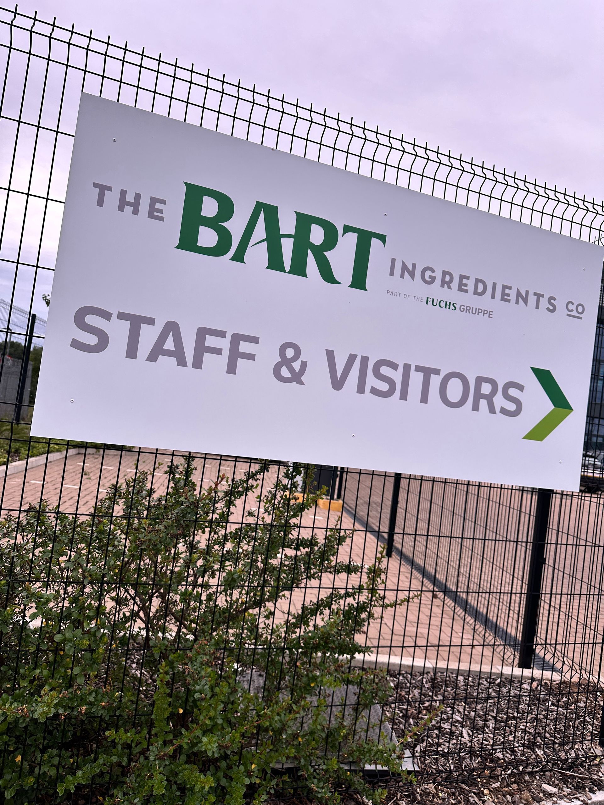 A sign that says the bart ingredients staff & visitors