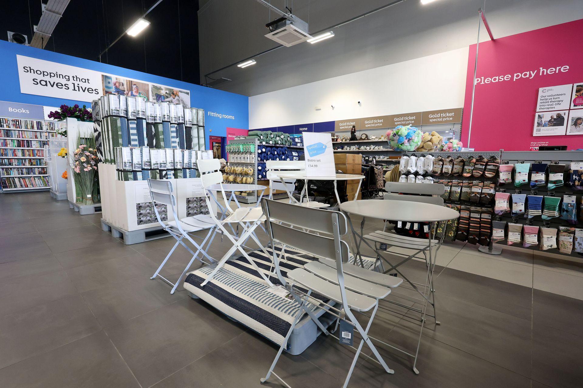 Superstore Branding & Signage for Cancer Research UK Superstore Thurrock