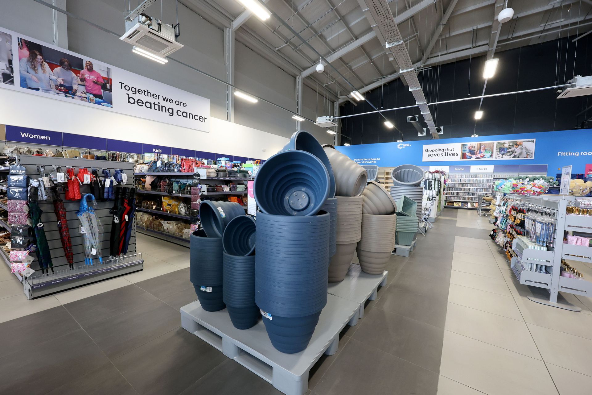 Superstore Branding & Signage for Cancer Research UK Superstore Thurrock